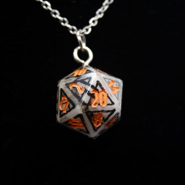 Psycho Themed D20 charm in a Borderlands theme on a 24in Stainless Steel Chain.